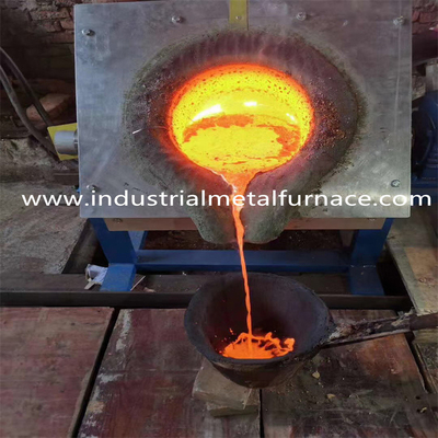 25KW 5KG इंडस्ट्रियल स्टील मेल्टिंग फर्नेस मीडियम फ्रीक्वेंसी आयरन स्क्रैप मेल्टिंग मशीन